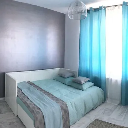 Kiki's Studio Apartment *