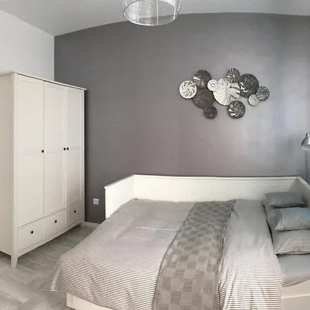 Kiki's Studio *